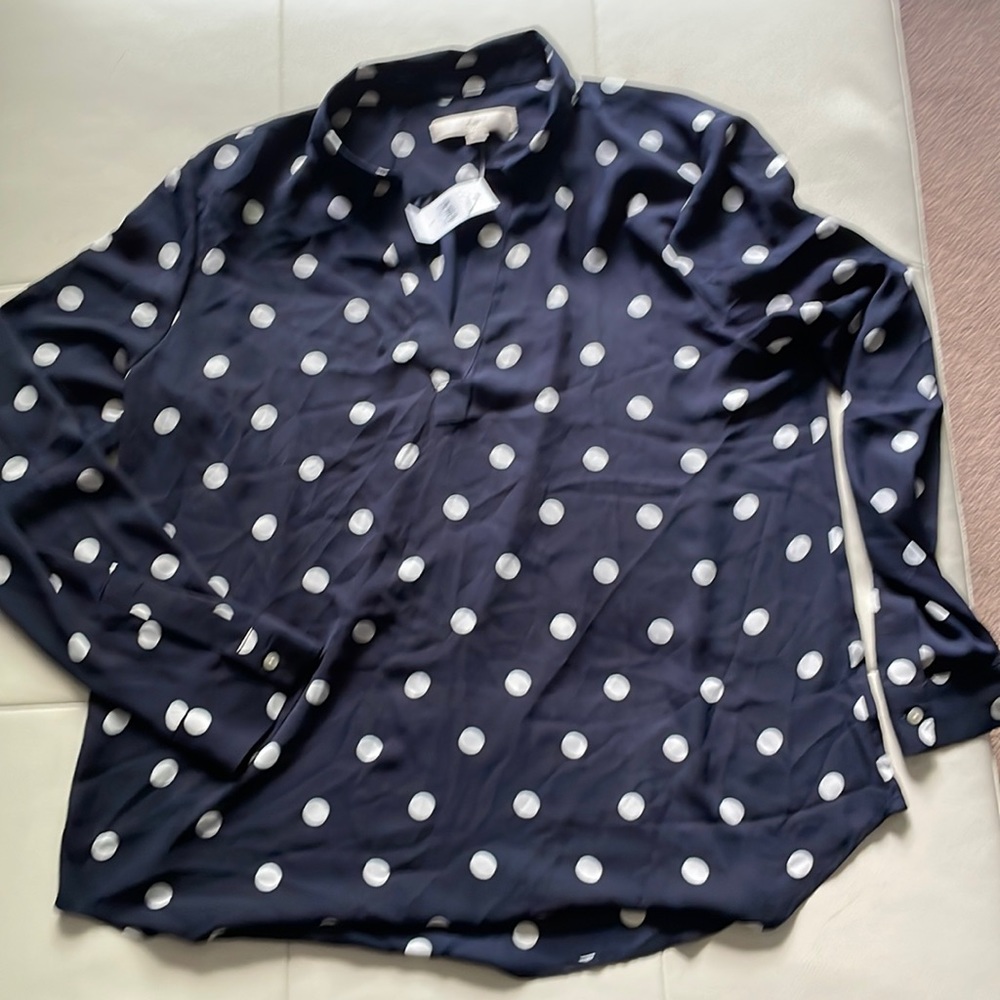 NWT Ann Taylor Loft Collared Vneck blouse